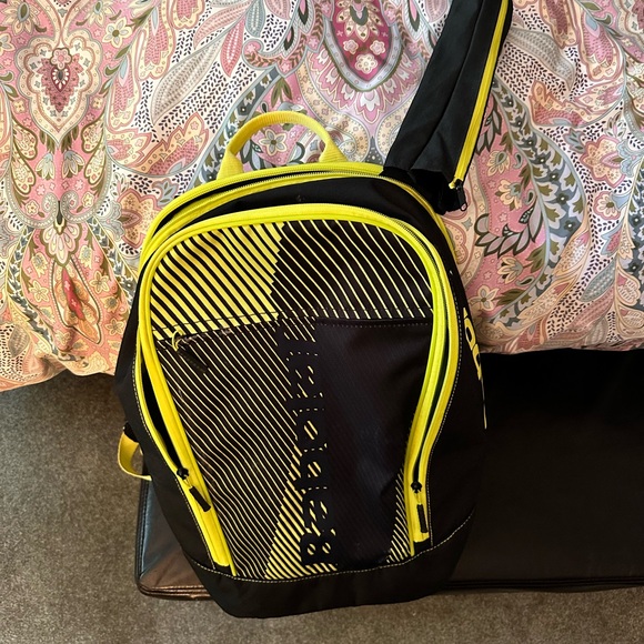 Babolat racket bag in great condition - Picture 7 of 7